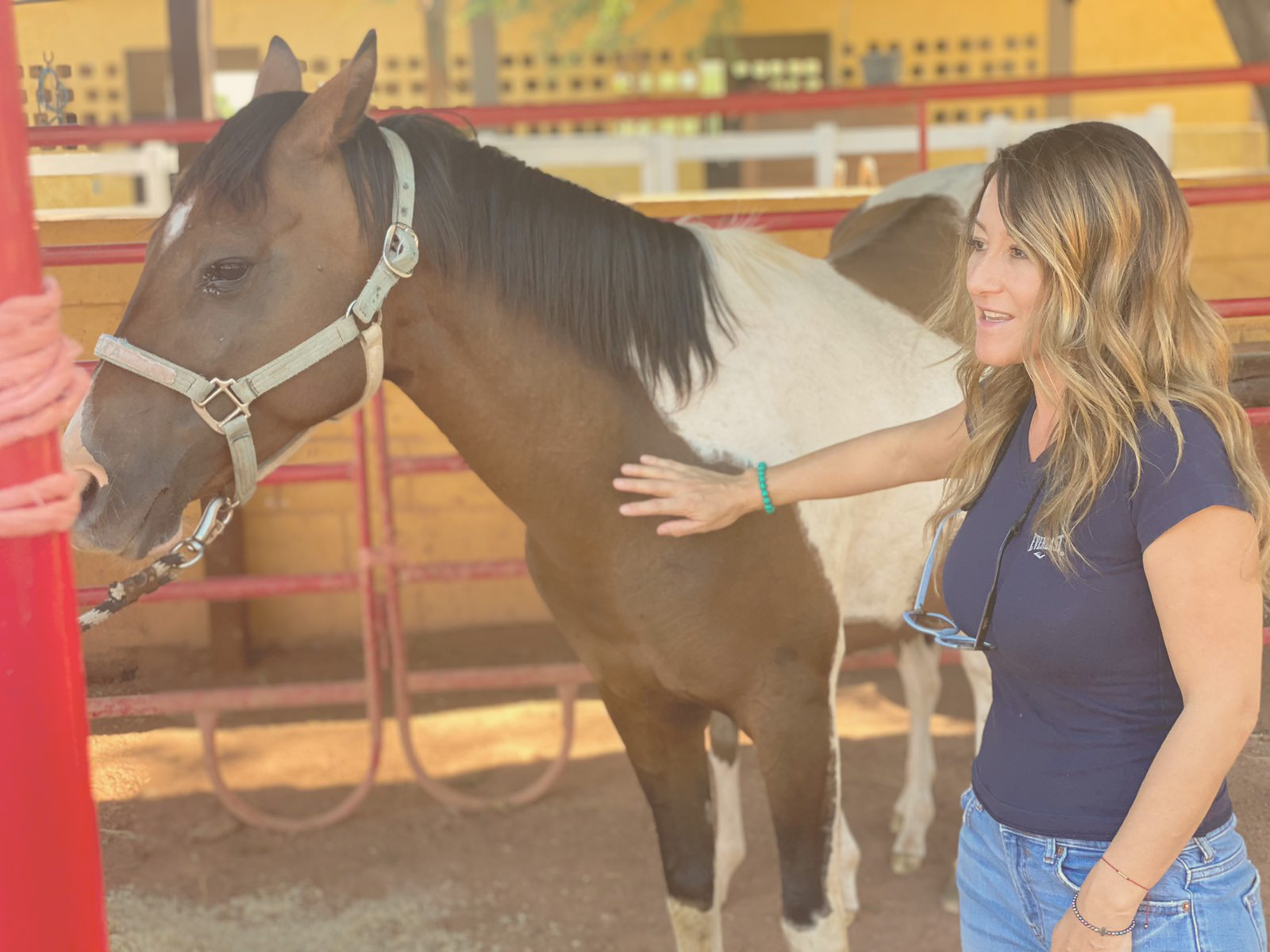imagen magda con un caballo